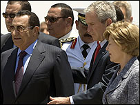 George Bush ve Hüsnü Mübarek