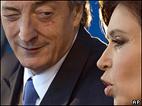 O presidente da Argentina, Néstor Kirchner, e a primeira-dama e candidata à Presidência, Cristina Fernández de Kirchner