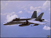 جنگنده اف 18، عکس از آرشيو