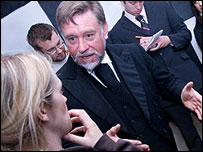 Simon does his stuff on a ghost tour