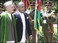 کرزى او شوکت عزيز 