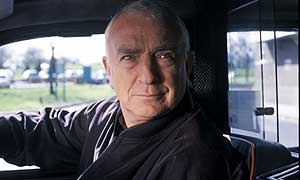 Paul Freeman plays Ray Filming