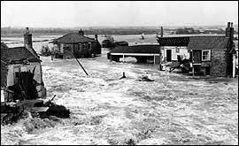 Picture: Floods sweep through Sea Palling
