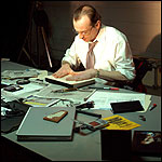 FBI agent investigates