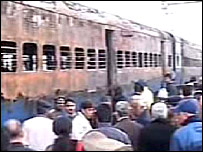 قطار حادثه ديده