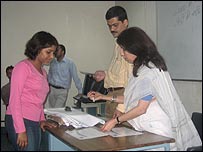 कार्यशाला में सलमा ज़ैदी और जयदीप कार्णिक