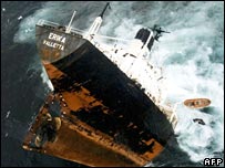 O acidente, ocorrido em 99, contaminou 400 km da costa francesa 