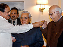 वेंकैया नायडू, वाजपेयी और आडवाणी