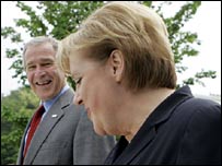 джордж буш і ангела меркель