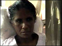 Ariyawathie at the hospital (photo: LankaNewsWeb)