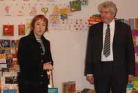 Catrin de Junyent a Rhodri Morgan