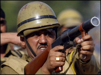 पुलिसकर्मी 