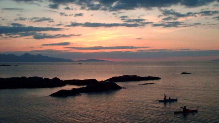 Curaich Innseanach ann an Àrasaig