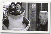 Llyffant yn y llyfrgell!