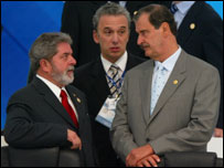 Os presidentes Lula e Vicente Fox México (AP/ Dario Lopez-Mills)