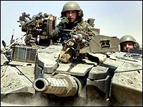 इसराइल ने घर गिराने शुरू किए