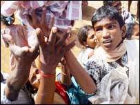 प्रभावित लोगों के लिए सहायता 