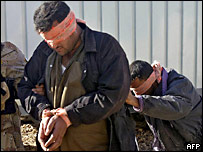 prisioneiros iraquianos