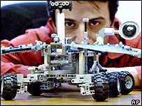 Modelo da Lego da sonda exporadora Spirit 