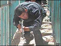 Policial palestino em treinamento