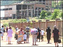 Stacioni i Gurit të Kuq me impjantin e braktisur të hekur-nikelit