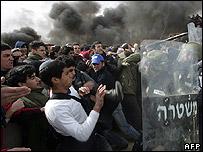 Amona'daki çatışmalar