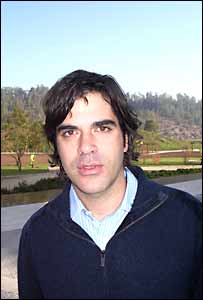 Outlook listener Gonzalo Fuenzalida