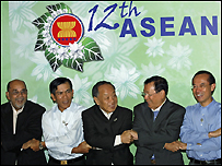 Các lãnh đạo gặp nhau