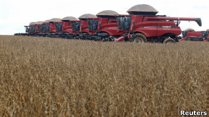 Colheita da soja em Tangará da Serra, Cuiabá (Reuters/arquivo)
