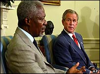 Kofi Annan e George W. Bush