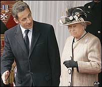 نیکولا سارکوزی و ملکه الیزابت دوم