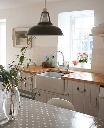 Traditional-style kitchen