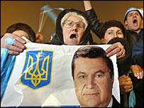 Viktor Yanukoviç'i destekleyen göstericiler