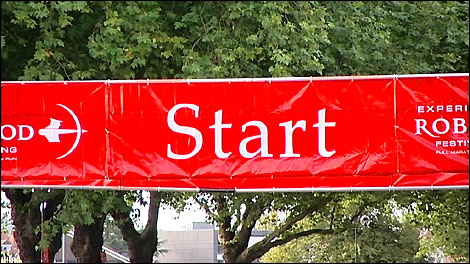 Robin Hood marathon runners 2009