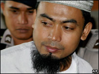 Surnato Abdul Ghoni deixa a corte na Indonésia