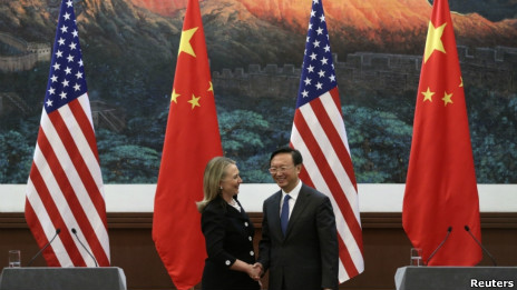 美国国务卿希拉里·克林顿与中国外长杨洁篪（05/09/2012）