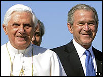 Papa Bento 16 e George W. Bush