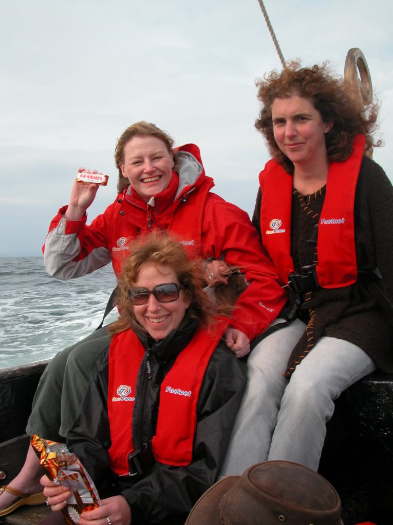 Tunnocks Caramel Wafer ships biscuits
