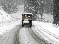 बर्फ़बारी