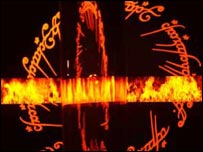 O anel do filme está na exposição e o visitante pode decidir o que faria no lugar de Frodo