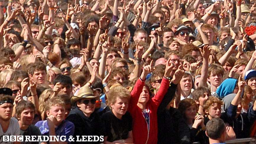 Reading Saturday's Crowd