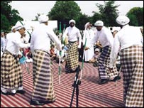 Dancing at Saudi Arabian Days