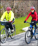 Members of the Harrogate Wheel Easy cycling club
