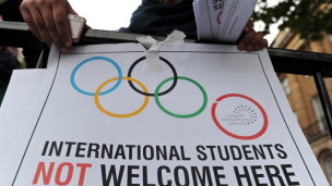 都会大学学生举行示威