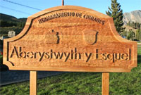 Arwydd yn dynodi'r efeillio ag Aberystwyth