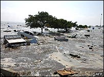 Cena de destruição em Madras, na Índia