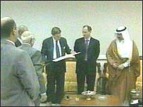 اقتدار کی منتقلی کا کام پہلے سے طے شدہ شیڈول سے دو دن قبل کیا 