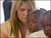 دختر رییس جمهور آمریکا در کنار کودکان آفریقایی