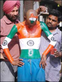 تین ہزار کے قریب کرکٹ شائقین بھارت سے لاہور آئے ہیں۔