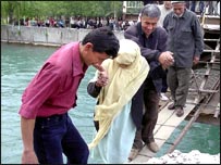 Kırgızistan'a kaçan Özbekler